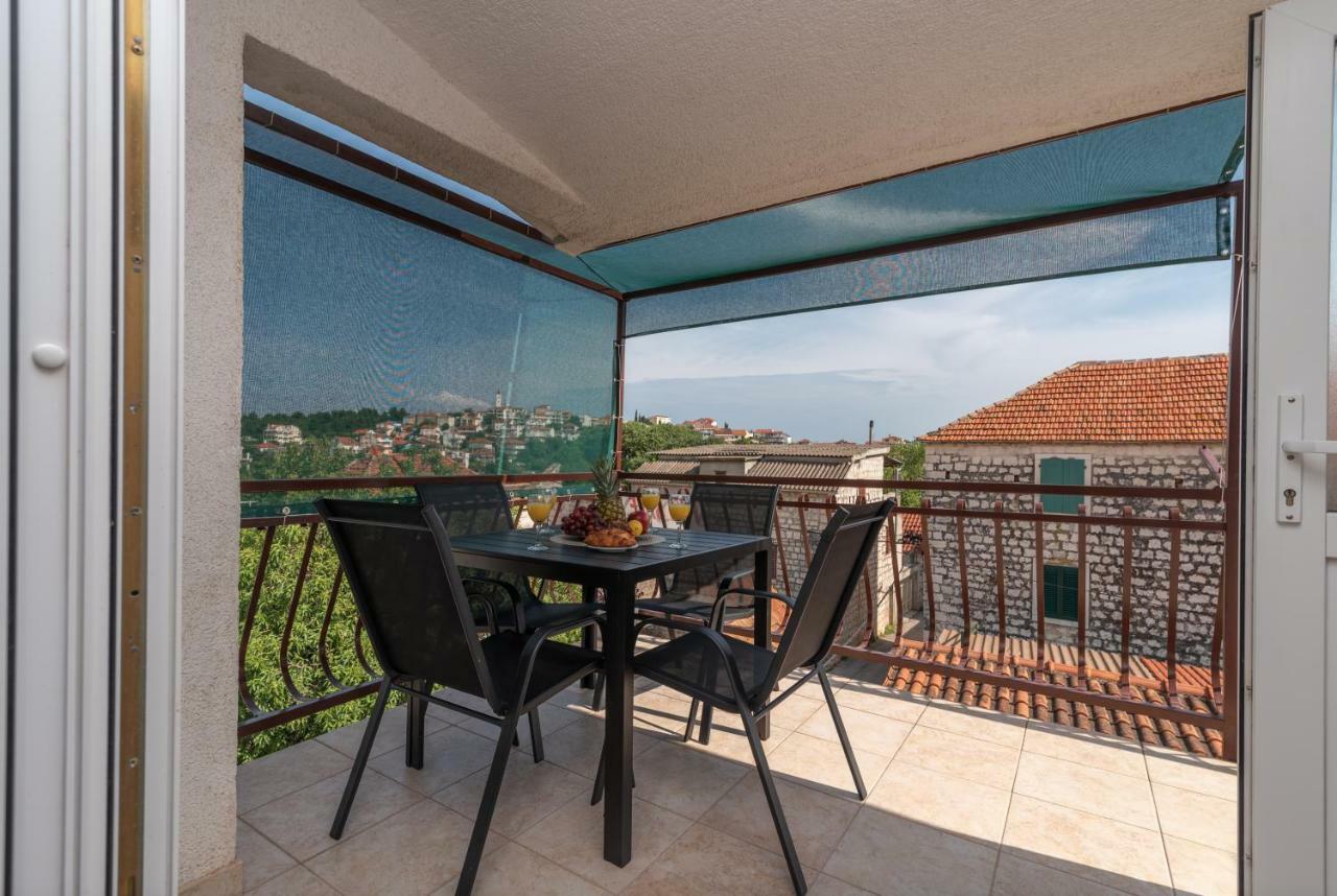 Apartmani Dalmacija Seget Vranjica Exterior photo